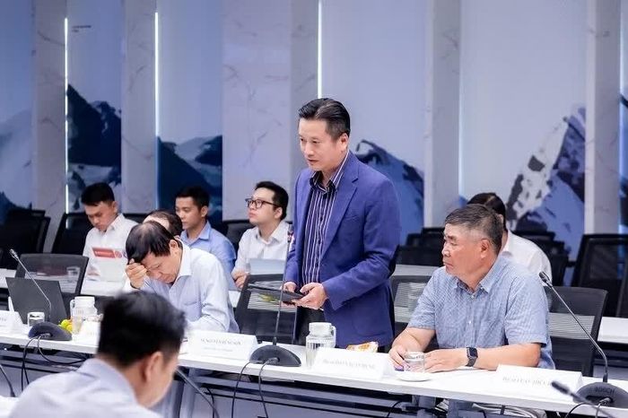 Tiến sĩ Nguyễn Hùng Sơn, Giám đốc Học viện Ngoại giao phát biểu khai mạc.