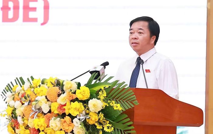 Phó Bí thư Tỉnh ủy, Chủ tịch HĐND tỉnh Bùi Văn Lương phát biểu tại Kỳ họp. Ảnh: thainguyen.gov.vn