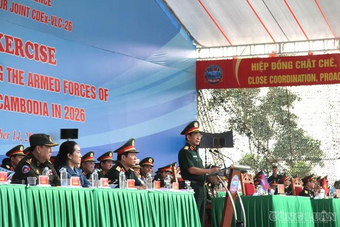 Đại tướng Phan Văn Giang phát biểu.
