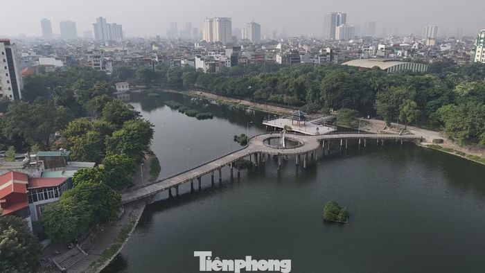 Hiện trạng khu vực sàn nổi và cầu bắc qua hồ Thanh Nhàn