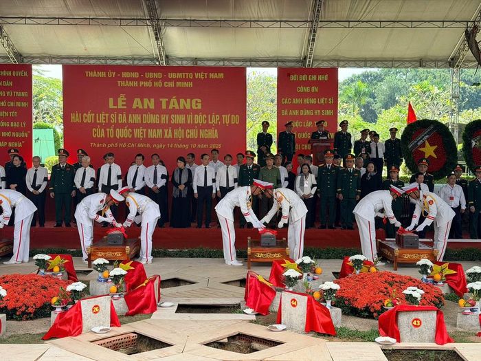 Lễ an táng hài cốt liệt sĩ