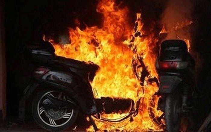 Người dân cần chủ động, thường xuyên kiểm tra các dấu hiệu bất thường của xe điện