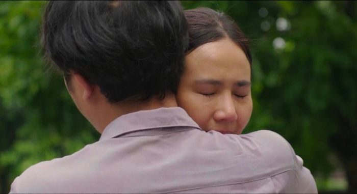 Bạn diễn Huyền Lizzie dành lời khen cho Doãn Quốc Đam.
