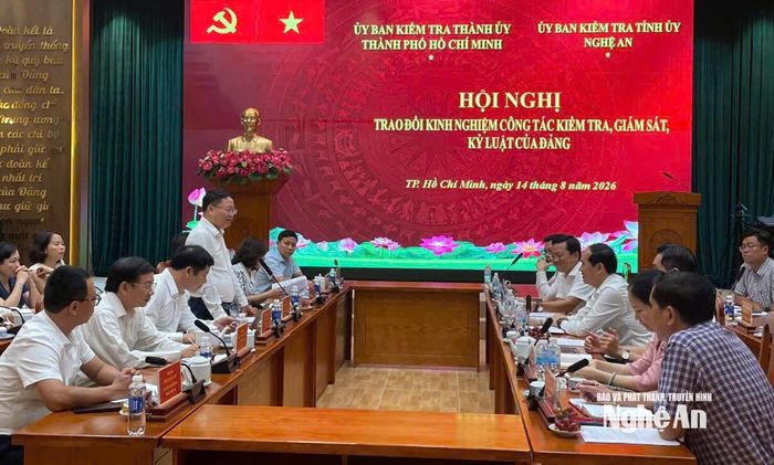 Trao đổi nghiệp vụ, nâng cao năng lực chuyên môn góp phần đáp ứng yêu cầu ngày càng cao của công tác kiểm tra, giám sát tại Thành phố Hồ Chí Minh. Ảnh: CSCC