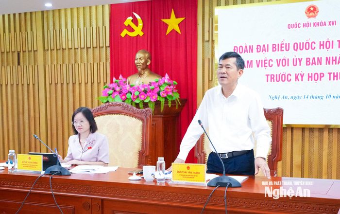 Phó Chủ tịch UBND tỉnh Thái Văn Thành cam kết sẽ rà soát, phân cấp thẩm quyền giải quyết hiệu quả các kiến nghị, phản ánh của cử tri. Ảnh: Mai Hoa