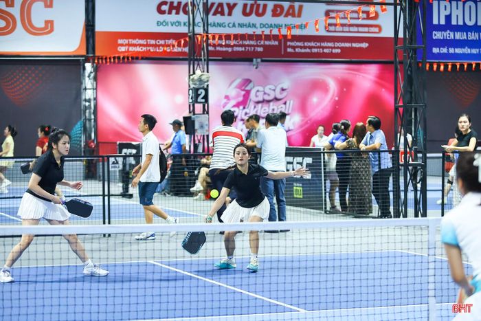 Giải đấu dự kiến diễn ra trong 3 ngày (14-16/10). Đây là hoạt động chào mừng Kỷ niệm 195 năm thành lập tỉnh và 35 năm tái lập tỉnh Hà Tĩnh; chào mừng Ngày Phụ nữ Việt Nam 20/10, đồng thời là dịp gặp gỡ, giao lưu giữa các cơ quan, đơn vị, địa phương trong toàn tỉnh.