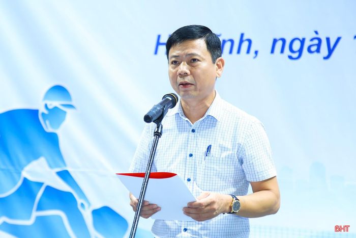 Phát biểu tại lễ khai mạc, Phó Giám đốc Sở VH-TT&DL Hà Tĩnh Nguyễn Công Thành mong muốn các VĐV phát huy tinh thần thể thao cao thượng, thi đấu hết mình; tổ trọng tài điều hành các trận đấu khách quan, công tâm, đúng điều lệ để giải đấu diễn ra an toàn, thành công.