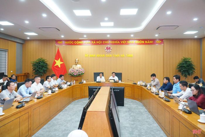 Quang cảnh điểm cầu Hà Tĩnh.