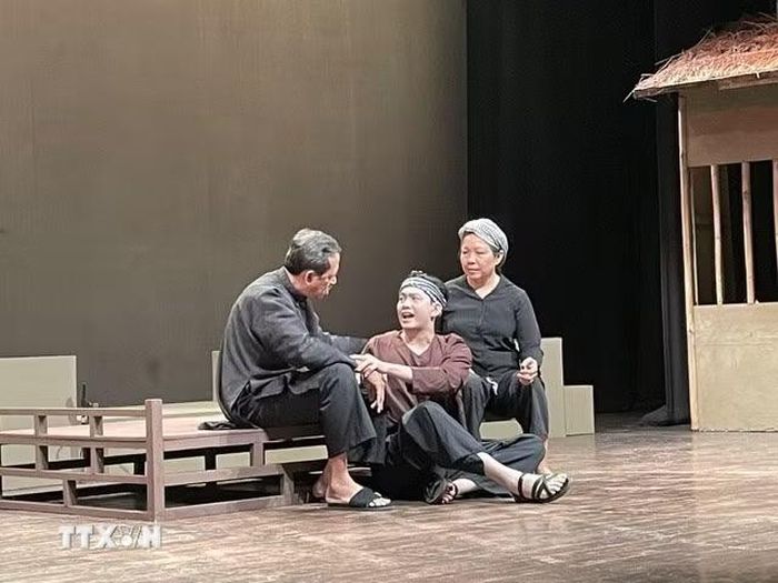 Thông qua tác phẩm, khán giả Ấn Độ và quốc tế hiểu thêm về lich sử kháng chiến của Việt Nam cũng như về văn hoá và con người Việt Nam, qua đó thắt chặt thêm sợi dây gắn kết và hiểu biết lẫn nhau. (Ảnh: Vũ Hà/TTXVN)