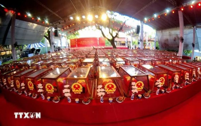 Hài cốt các Anh hùng liệt sỹ sẽ được di quách về an táng, hương khói tại Nghĩa trang liệt sỹ Thành phố Hồ Chí Minh ở phường Long Bình. (Ảnh: Mạnh Linh/TTXVN)