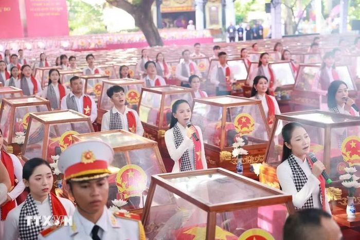 Hài cốt các Anh hùng liệt sỹ sẽ được di quách về an táng, hương khói tại Nghĩa trang liệt sỹ Thành phố Hồ Chí Minh ở phường Long Bình. (Ảnh: Mạnh Linh/TTXVN)