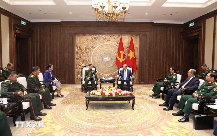Tổng Bí thư, Chủ tịch nước Tô Lâm tiếp Đại tướng Khamliang Outhakaysone, Ủy viên Bộ Chính trị, Phó Thủ tướng, Bộ trưởng Quốc phòng Lào. (Ảnh: Thống Nhất/TTXVN)