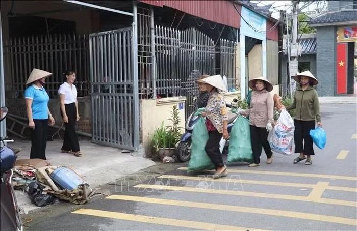 Mô hình “Thu gom phế liệu gây quỹ tặng phụ nữ và trẻ em có hoàn cảnh khó khăn” của Hội Liên hiệp Phụ nữ phường Duy Tân, tỉnh Ninh Bình, góp phần chung tay thực hiện công tác an sinh xã hội tại địa phương.