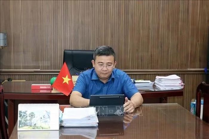 Ông Biện Ngọc Toàn, Phó Bí thư Đảng ủy, Chủ tịch UBND xã Bình Hưng. Ảnh: Tiến Lực/TTXVN