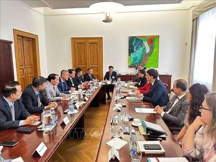 Quang cảnh buổi làm việc tại Bộ Tư Pháp Séc. Ảnh: TTXVN phát