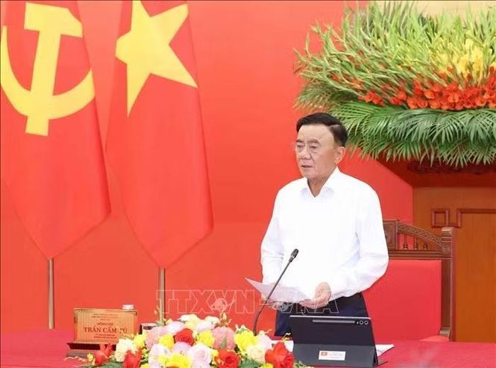 Đồng chí Trần Cẩm Tú, Uỷ viên Bộ Chính trị, Thường trực Ban Bí thư phát biểu chỉ đạo hội nghị. Ảnh: Phương Hoa/TTXVN