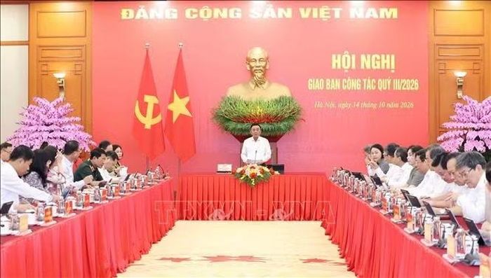 Thường trực Ban Bí thư Trần Cẩm Tú chủ trì Hội nghị giao ban quý III các tổ chức đảng trực thuộc Trung ương. Ảnh: Phương Hoa/TTXVN