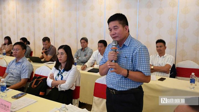Ông Nguyễn Trí Công, Chủ tịch Hiệp hội Chăn nuôi Tp.Đồng Nai, trao đổi ý kiến tại hội thảo.