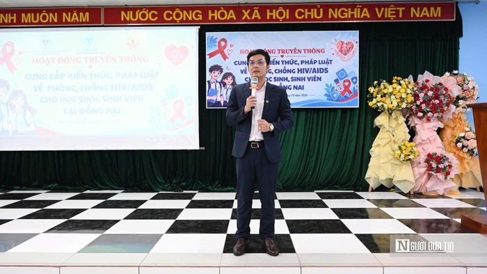 Thạc sĩ tâm lý Hà Văn Phúc, Viện trưởng Viện Đào tạo và Phát triển nguồn nhân lực (Tp.HCM), chia sẻ về những yếu tố tâm lý khiến thanh thiếu niên dễ bị lôi kéo vào tệ nạn ma túy và vai trò của gia đình trong việc định hướng, bảo vệ con em.