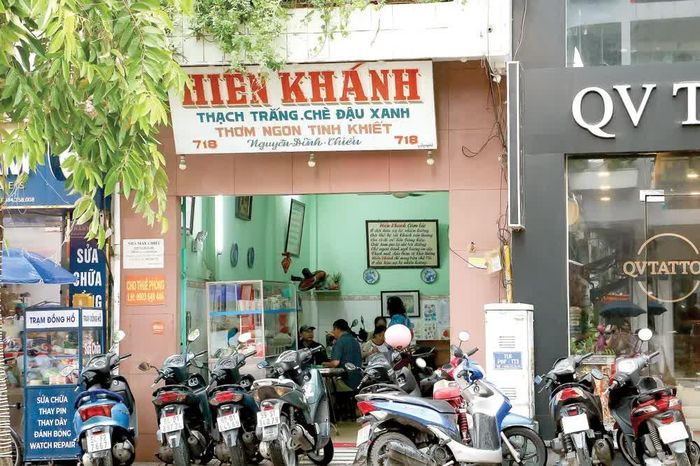  Thương hiệu phở Minh hơn 80 năm lưu giữ hương vị thân quen trong ký ức nhiều thế hệ thực khách. ảnh: NGỌC TRĂM 