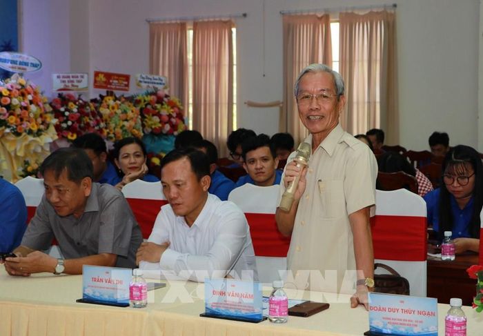 Nguyên lãnh đạo Hội LHTN Việt Nam tỉnh Đồng Tháp giao lưu tại chương trình. Ảnh: Hồng Thái - TTXVN