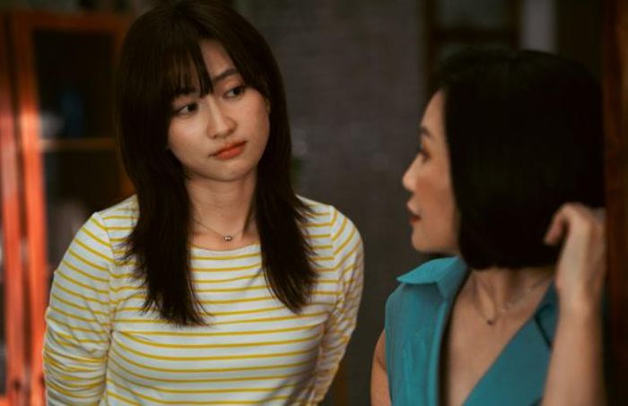 Phương Anh Đào thử sức với hình tượng ngỗ nghịch trong Ngày Con Còn Mẹ. 