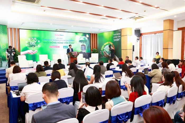 Quang cảnh hội thảo Hội thảo "Chính sách tín dụng và thị trường Carbon: Khơi thông dòng vốn xanh"