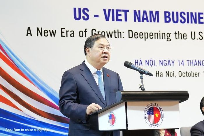Phó Thủ tướng Thường trực Chính phủ Phạm Gia Túc phát biểu tại sự kiện.