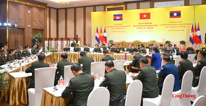 Toàn cảnh cuộc gặp.