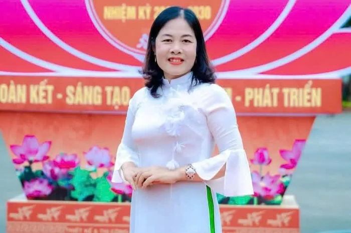 Cô Nguyễn Thị Thủy, Bí thư Chi bộ Tiểu học - Phân hiệu 1, Phó Hiệu trưởng Trường Tiểu học An Nông phụ trách Phân hiệu 1.