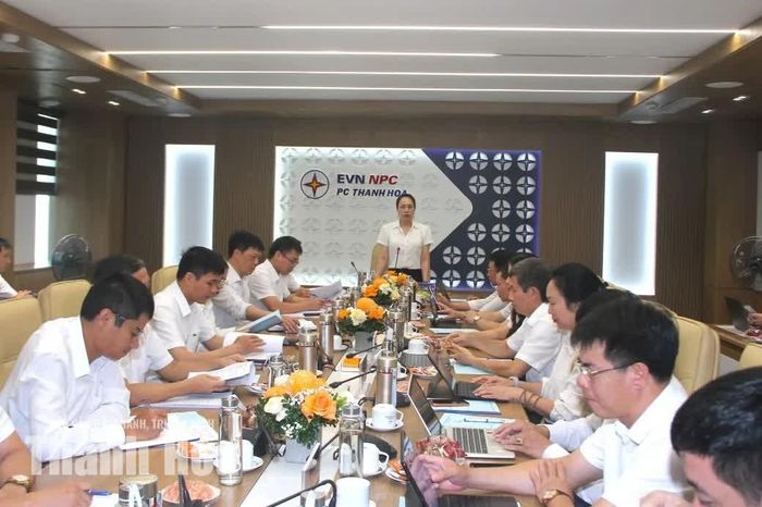 Toàn cảnh buổi làm việc giữa Tổng Công ty Điện lực miền Bắc với Công ty Điện lực Thanh Hóa.