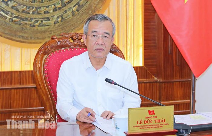 Bí thư Tỉnh ủy Lê Đức Thái chủ trì hội nghị.