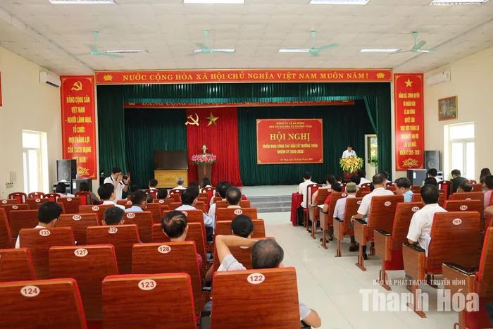 Toàn cảnh hội nghị.