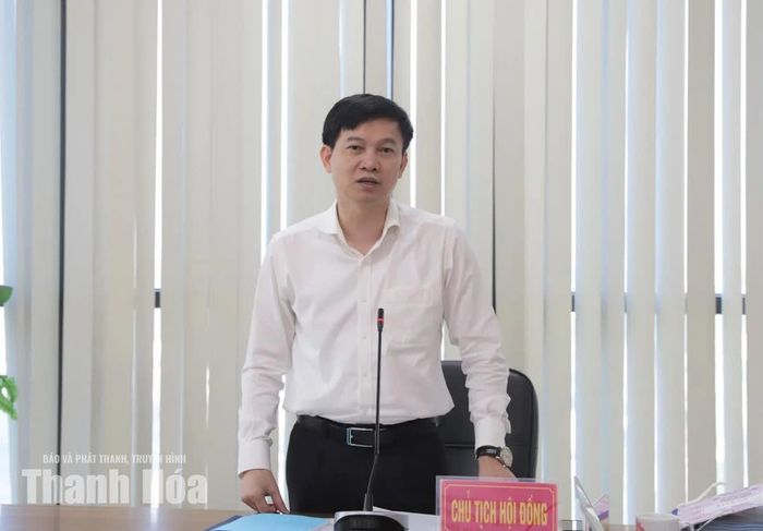 Chủ tịch Hội đồng Lê Văn Cường, đánh giá kết quả thực hiện nhiệm vụ khoa học và công nghệ cấp tỉnh.