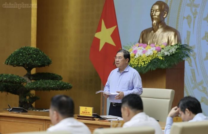 Phó Thủ tướng Thường trực Chính phủ Phạm Gia Túc phát biểu kết luận phiên họp thứ nhất của Ban Chỉ đạo Trung ương về chính sách nhà ở và thị trường bất động sản - Ảnh: chinhphu.vn