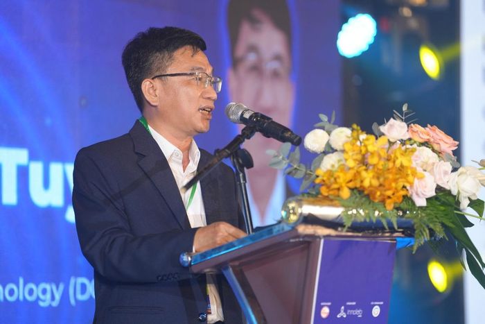 Ông Trần Trọng Tuyên, Phó Giám đốc Sở Khoa học và Công nghệ TP. Hồ Chí Minh, phát biểu tại Vietnam Innovation Summit 2026.