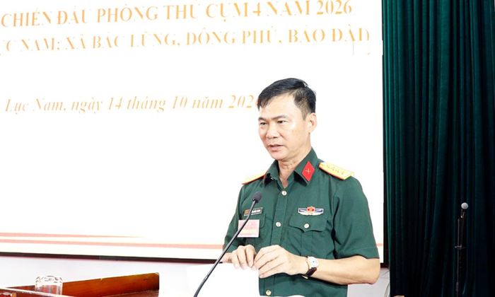  Đại tá Nguyễn Khắc Trung phát biểu chỉ đạo công tác diễn tập. 