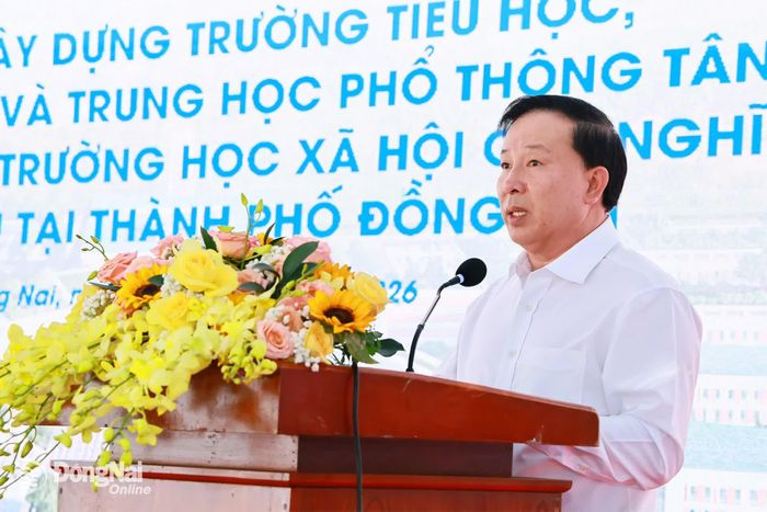 Phó Bí thư Thành ủy, Chủ tịch UBND thành phố Nguyễn Văn Út phát biểu tại buổi lễ. Ảnh: Công Nghĩa