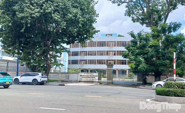 Khu đất Bệnh viện Đa khoa tỉnh Tiền Giang cũ nằm tại vị trí mặt tiền 4 tuyến đường.