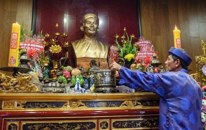  Lễ giỗ được tổ chức theo nghi lễ truyền thống. Ảnh: Ngọc Nhuận 