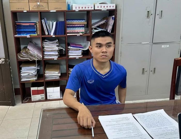 Đối tượng Lê Triệu Vỹ tại cơ quan Công an. Ảnh: Ngọc Thiện