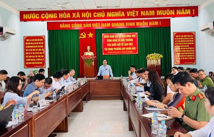  Quang cảnh buổi làm việc tại phường Quy Nhơn Bắc. Ảnh: Nhật Trường 