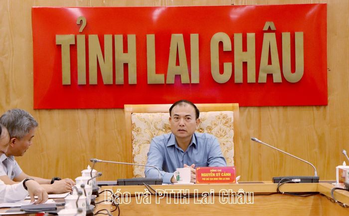 Đồng chí Nguyễn Sỹ Cảnh - Phó Chủ tịch UBND tỉnh dự hội nghị điểm cầu tỉnh.