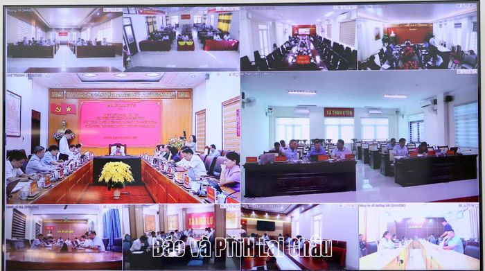 Buổi làm việc được kết nối trực tuyến từ tỉnh đến các xã, phường.