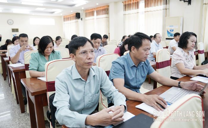 Các đại biểu tham gia lớp bồi dưỡng
