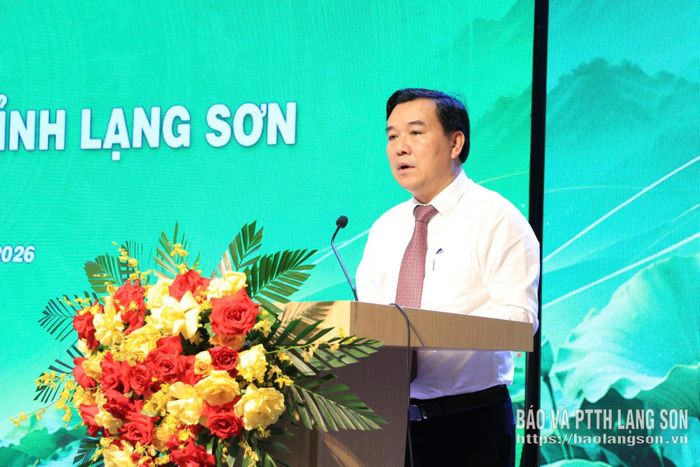 Lãnh đạo Sở Nông nghiệp và Môi trường phát biểu tại hội nghị