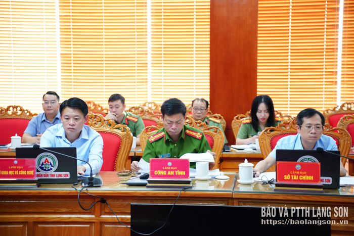 Các đại biểu dự cuộc họp