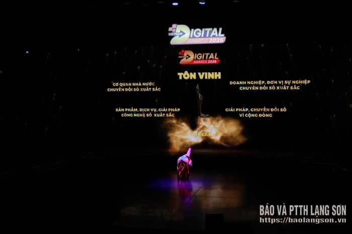 Tiết mục văn nghệ tại chương trình