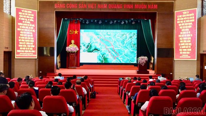 Quang cảnh hội nghị công bố đồ án quy hoạch chung xã Bảo Thắng đến năm 2050.