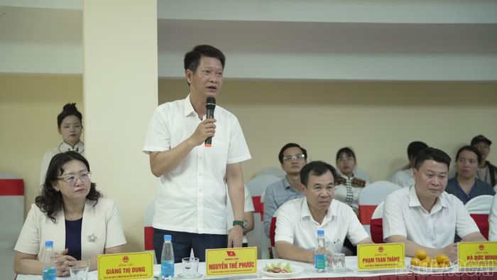 Các đồng chí lãnh đạo tỉnh đánh giá, góp ý, rút kinh nghiệm sau chương trình tổng duyệt.
